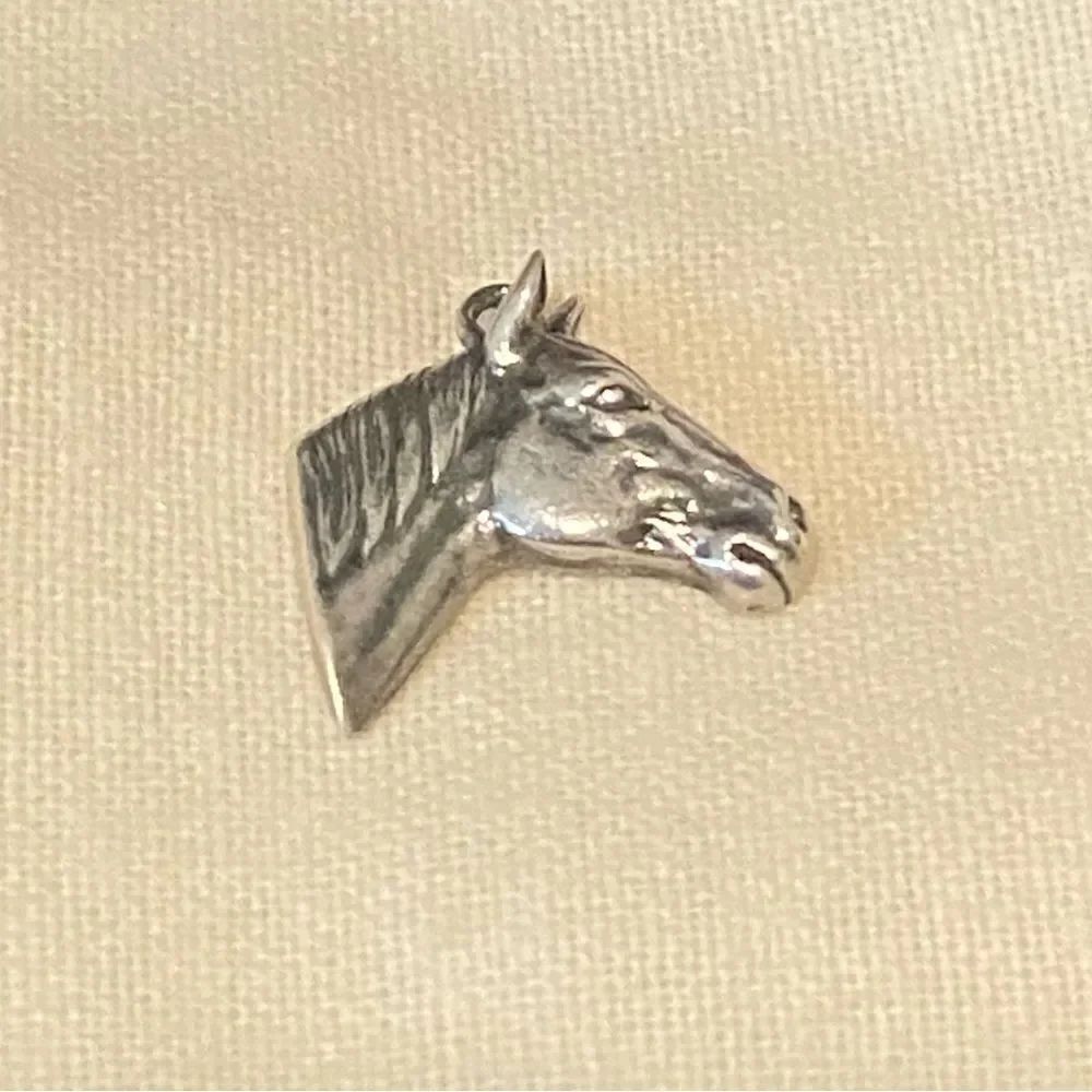 James Avery Retired Detailed Horse Head Charm